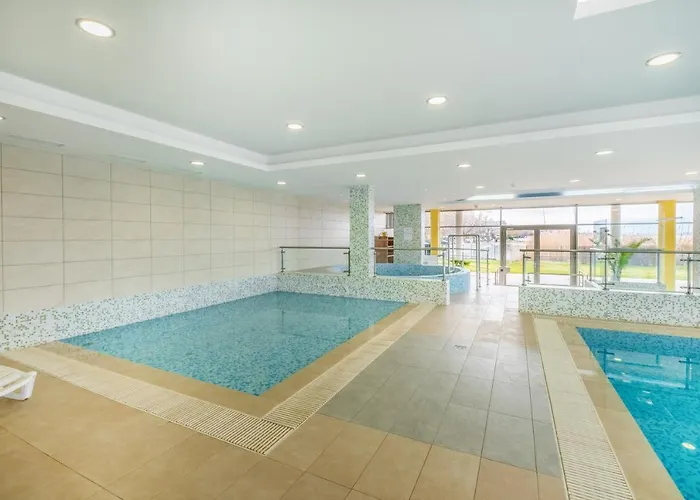 Myflat Club 218 Golden Wellness